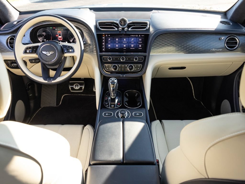 Used 2023 Bentley Bentayga AWD/4WD image 52