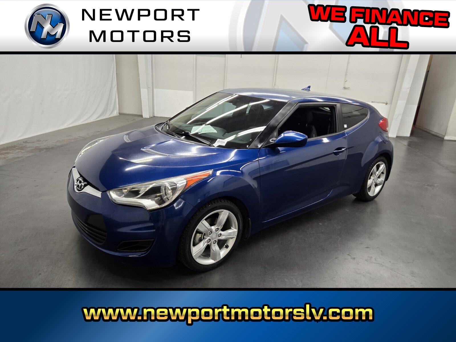 Used 2015 Hyundai Veloster FWD image 1