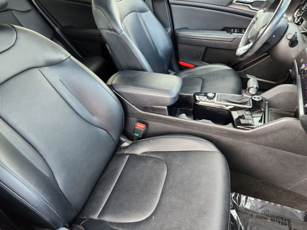 Used 2023 Kia Sportage EX image 13