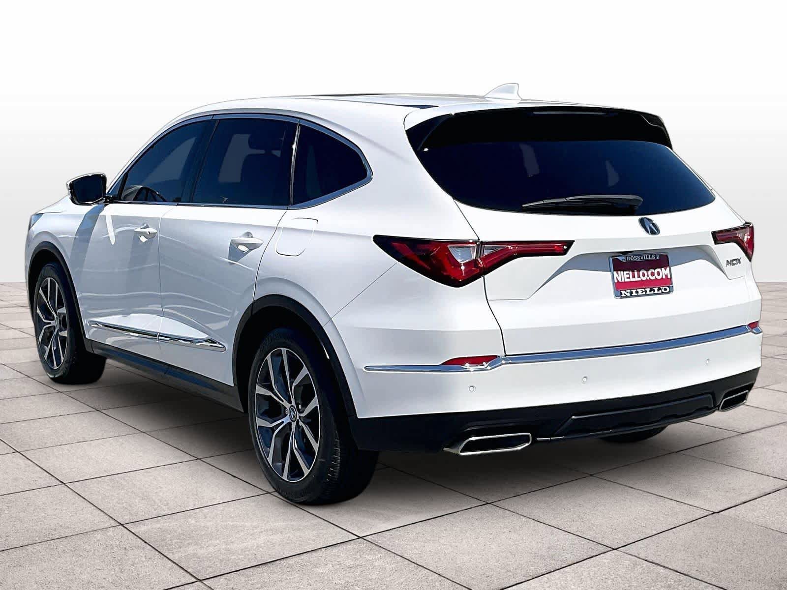 Used 2023 Acura MDX FWD w/ Technology Package image 13