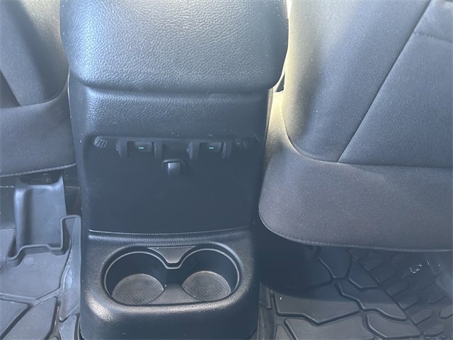 Used 2016 Jeep Wrangler Unlimited Sahara w/ Connectivity Group image 16