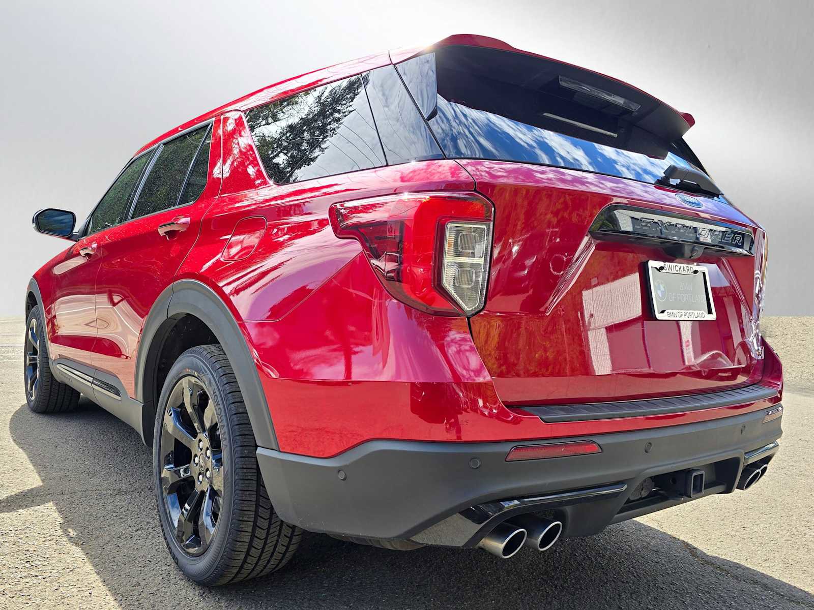 Used 2022 Ford Explorer ST w/ Equipment Group 401A image 5