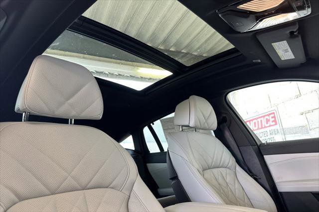 New 2026 BMW X6 xDrive40i w/ Executive Package AWD/4WD image 16