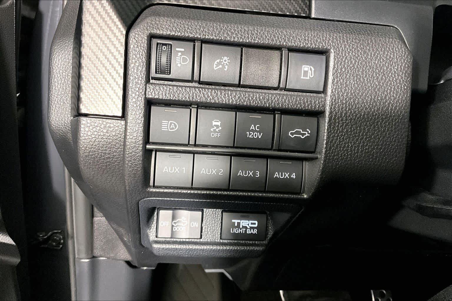Used 2025 Toyota Tacoma TRD Pro AWD/4WD image 34