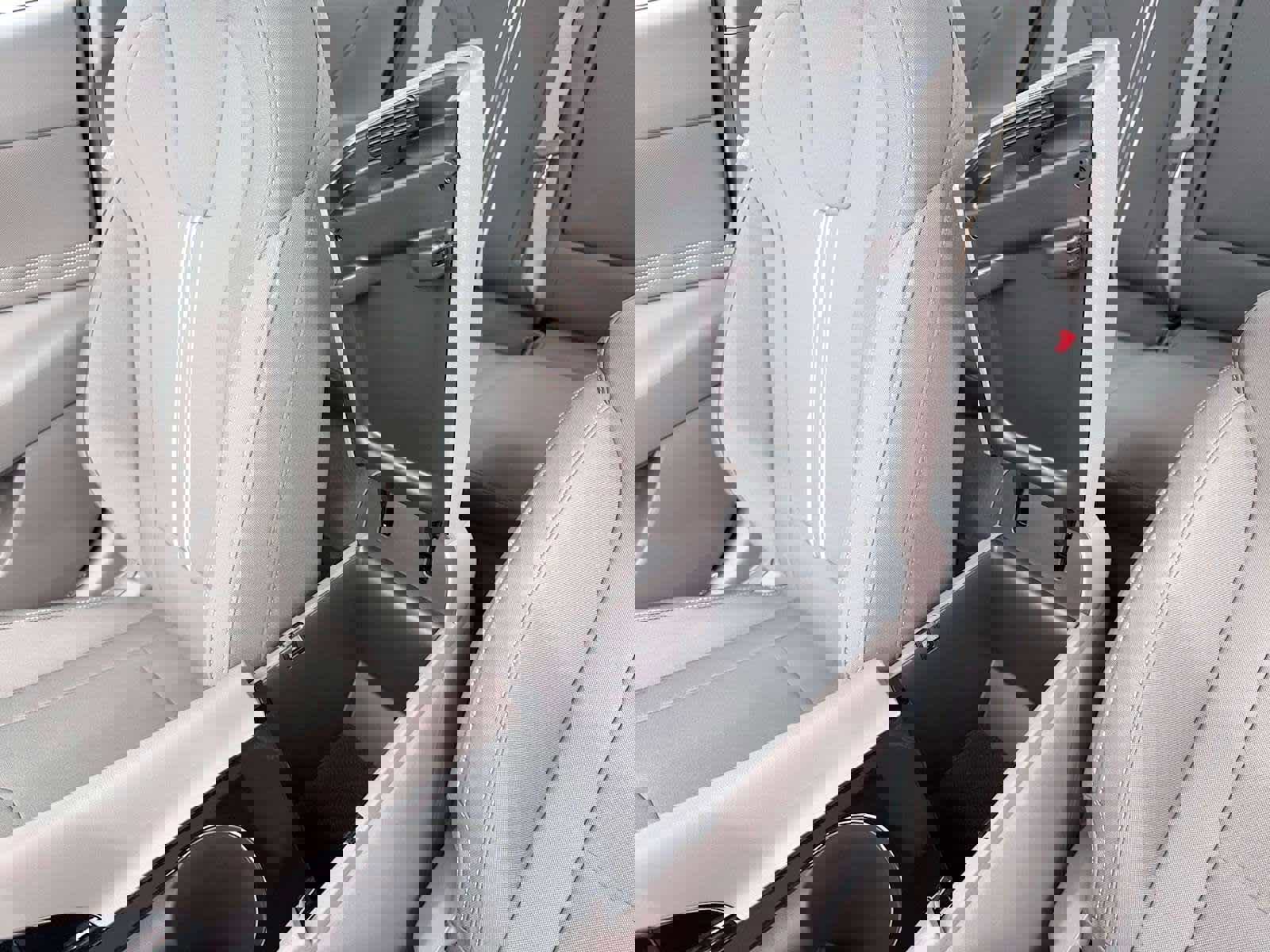 New 2026 Hyundai Elantra SEL Sport Premium image 18