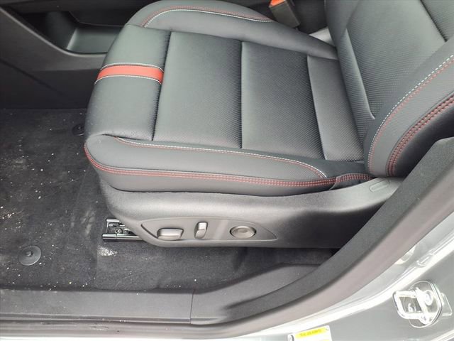 New 2026 Chevrolet Traverse RS w/ LPO, Floor Liner Package image 19