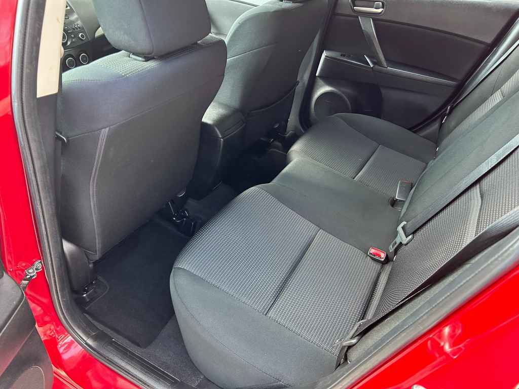 Used 2013 MAZDA MAZDA3 i Touring image 10