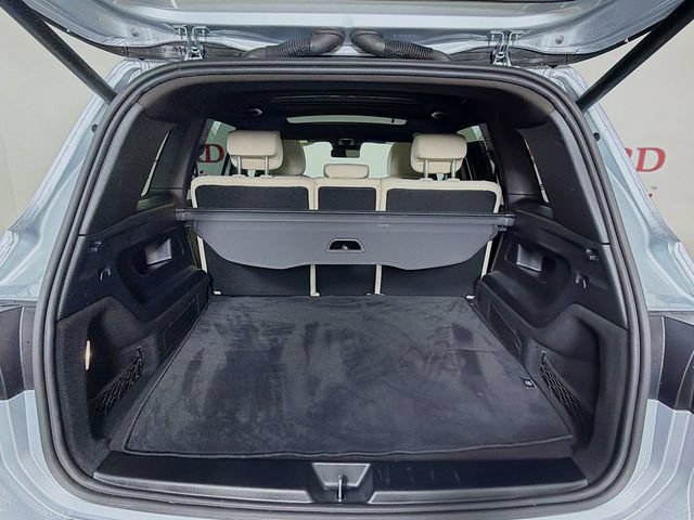 Used 2025 Mercedes-Benz GLB 250 image 32