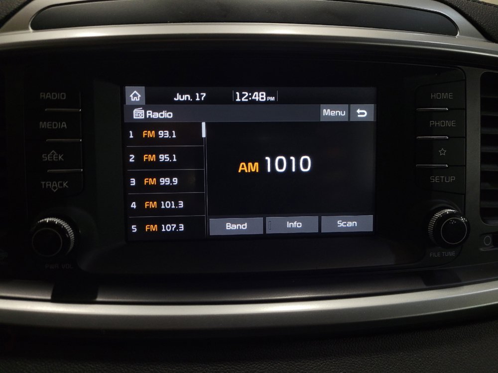 Used 2020 Kia Sorento S AWD/4WD image 25