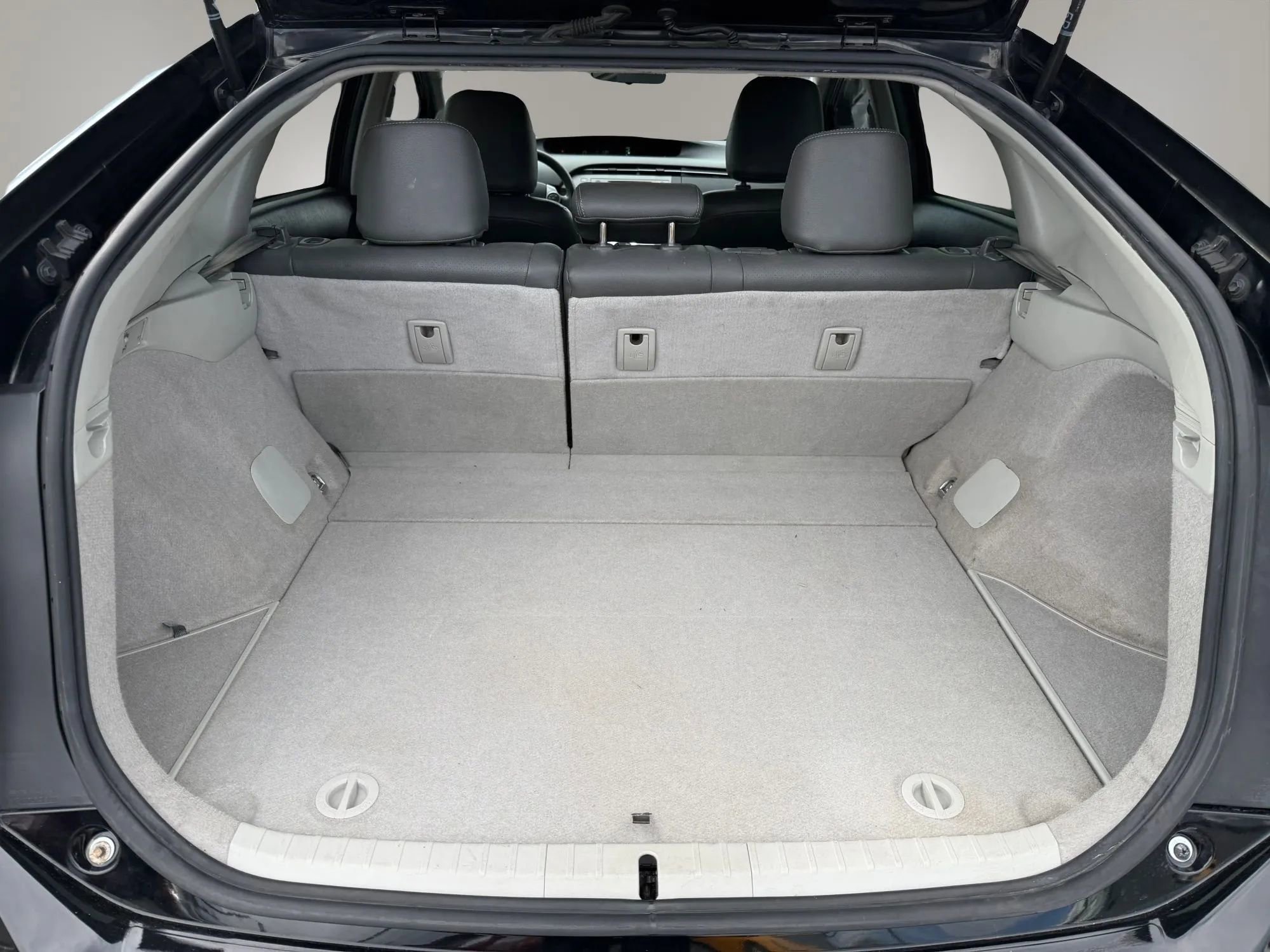 Used 2014 Toyota Prius Two image 9