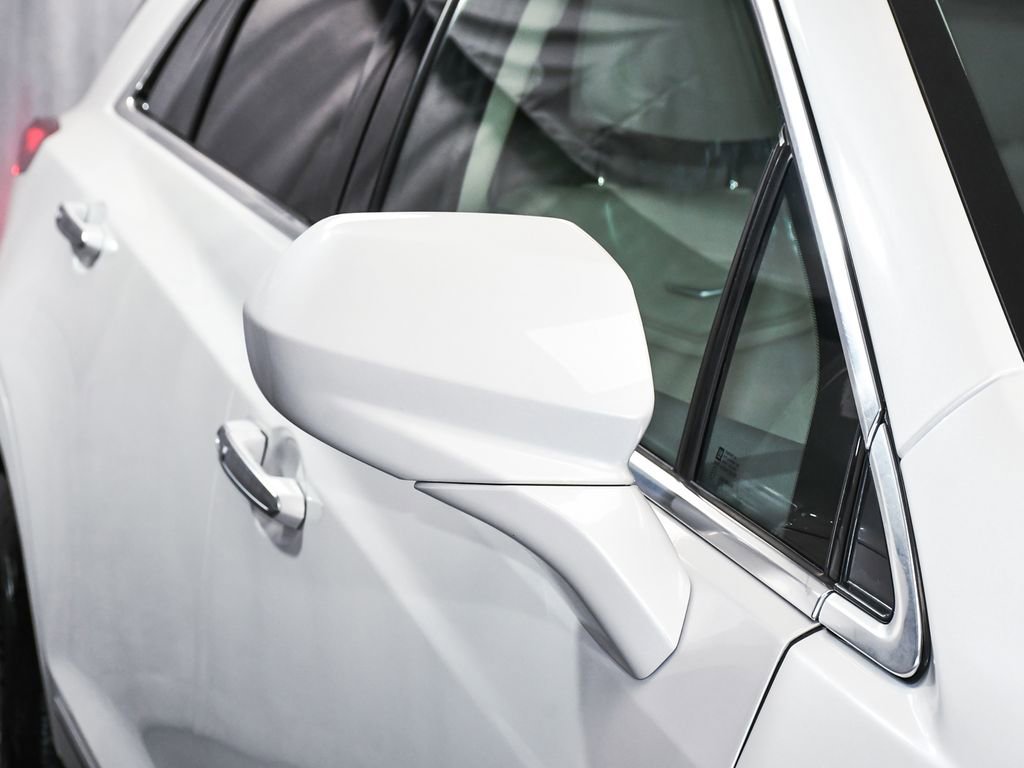 Used 2017 Cadillac XT5 Luxury w/ Driver Awareness Package image 12