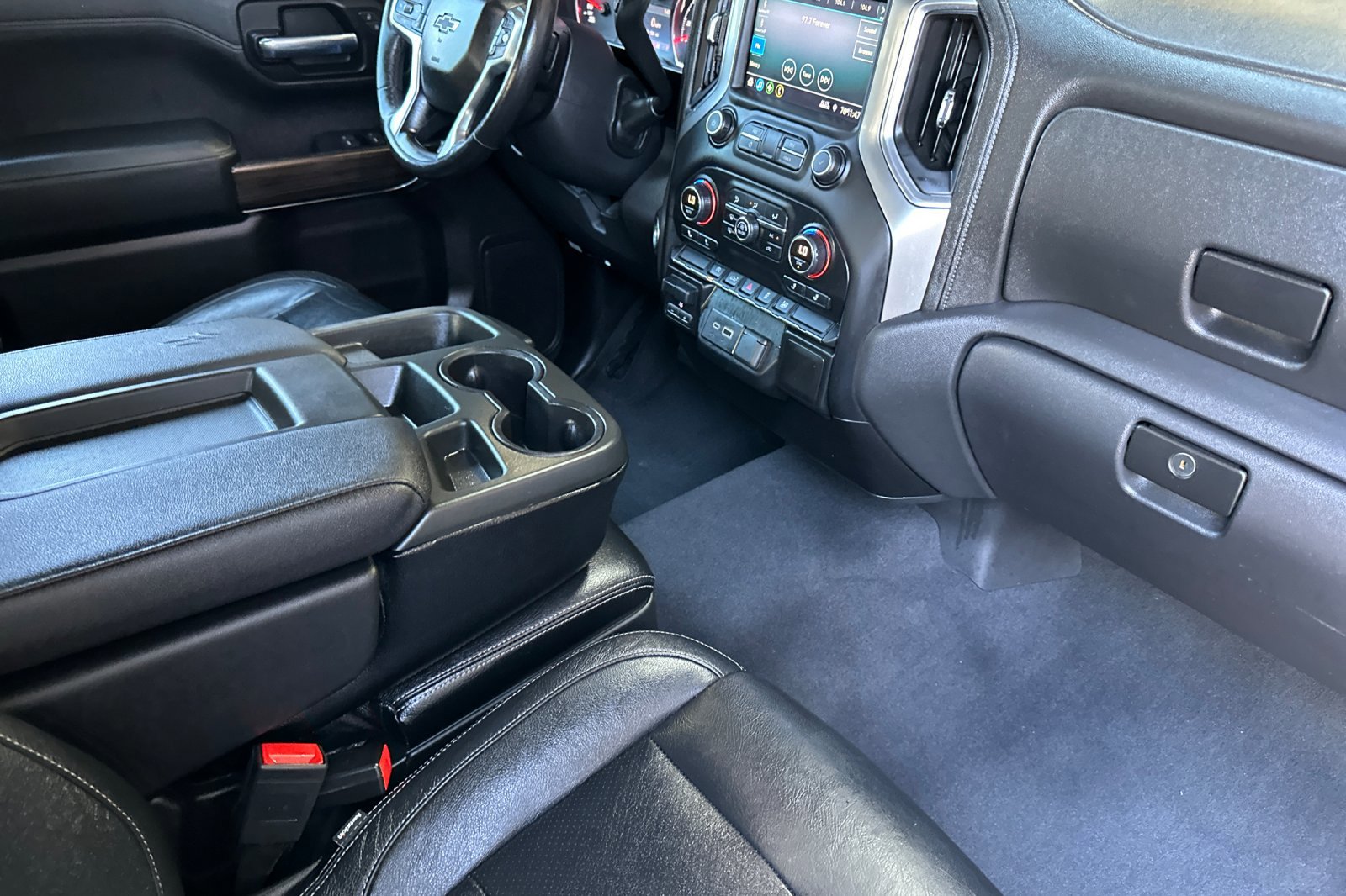 Used 2019 Chevrolet Silverado 1500 RST w/ All-Star Edition AWD/4WD image 18