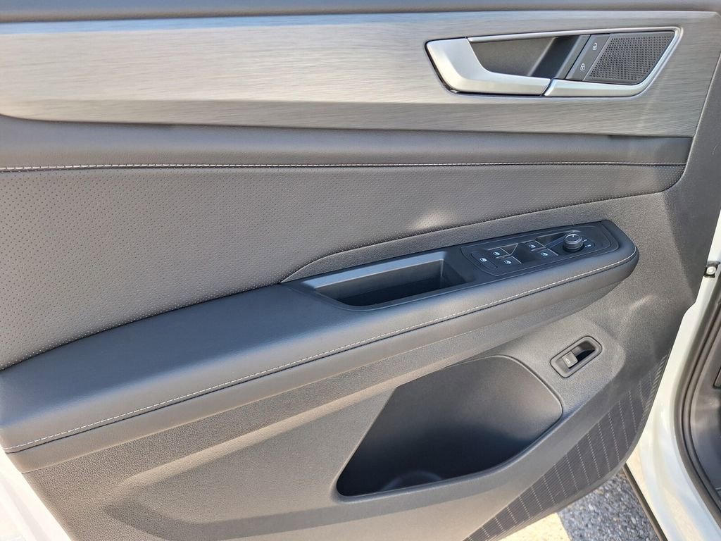 New 2026 Volkswagen Atlas Cross Sport SE image 26