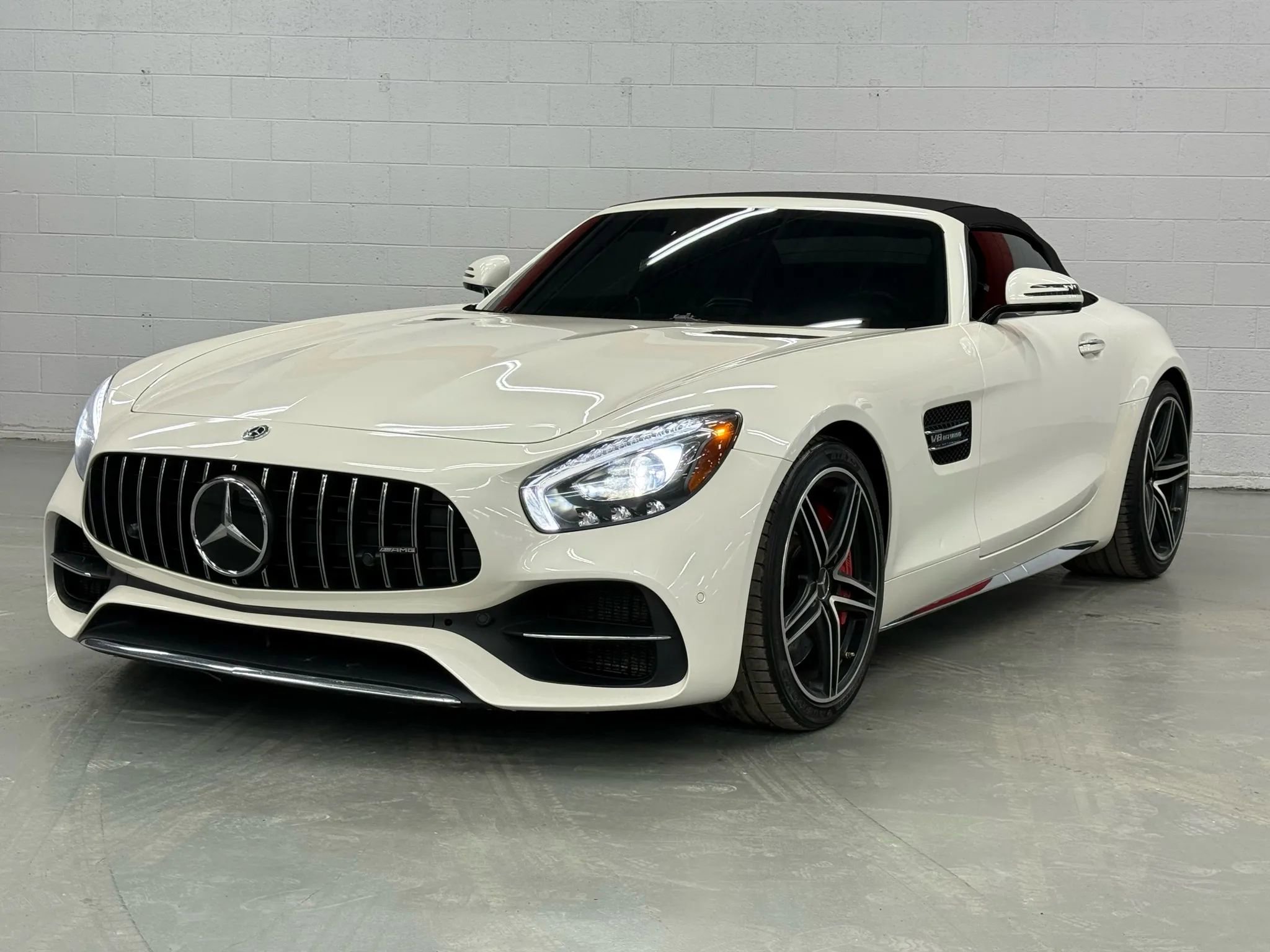 Used 2018 Mercedes-Benz AMG GT C image 2