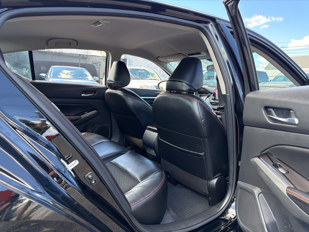 Used 2024 Nissan Altima 2.5 SR FWD image 19