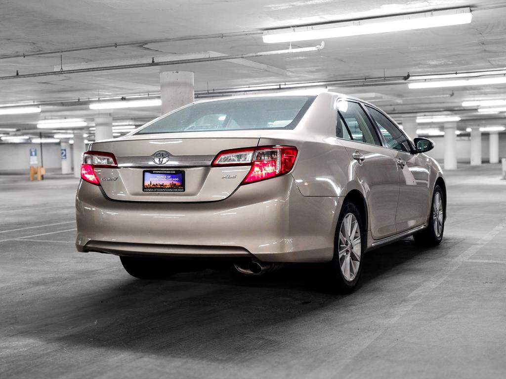 Used 2014 Toyota Camry XLE image 7