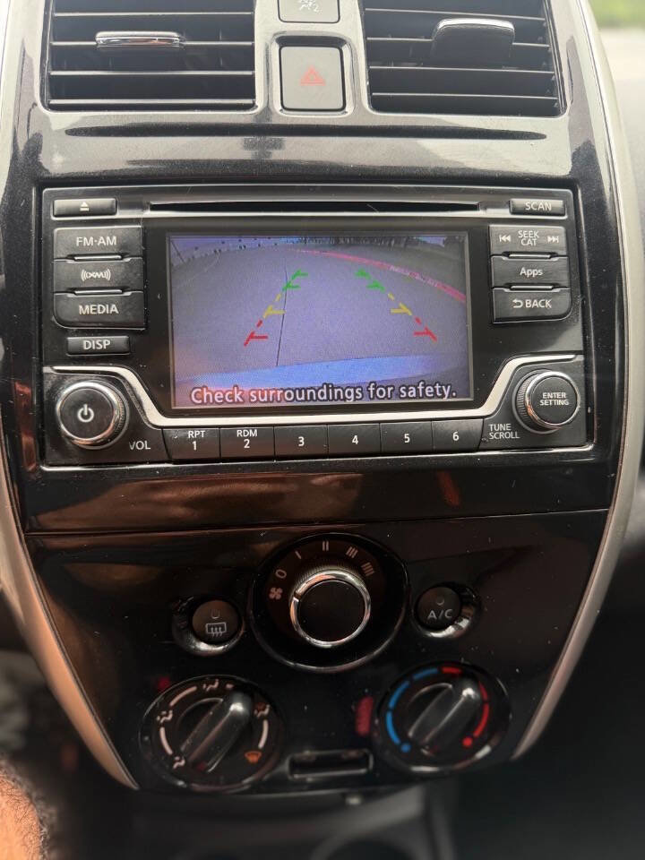 Used 2015 Nissan Versa Note SR w/ SR Convenience Package FWD image 12