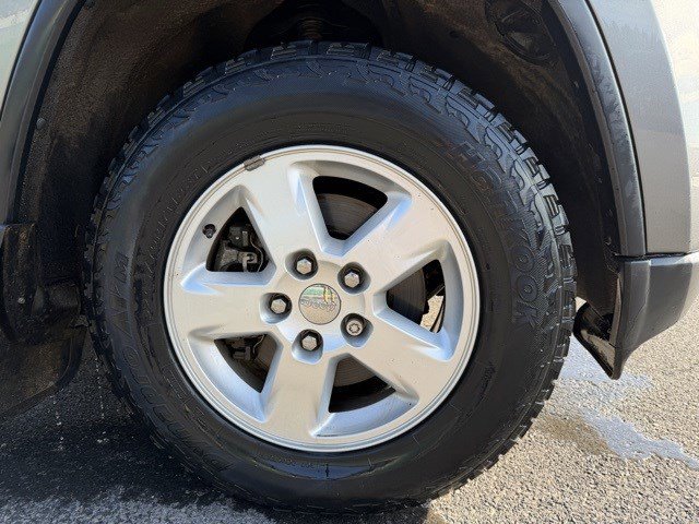 Used 2012 Jeep Grand Cherokee Laredo w/ Laredo E Group image 21