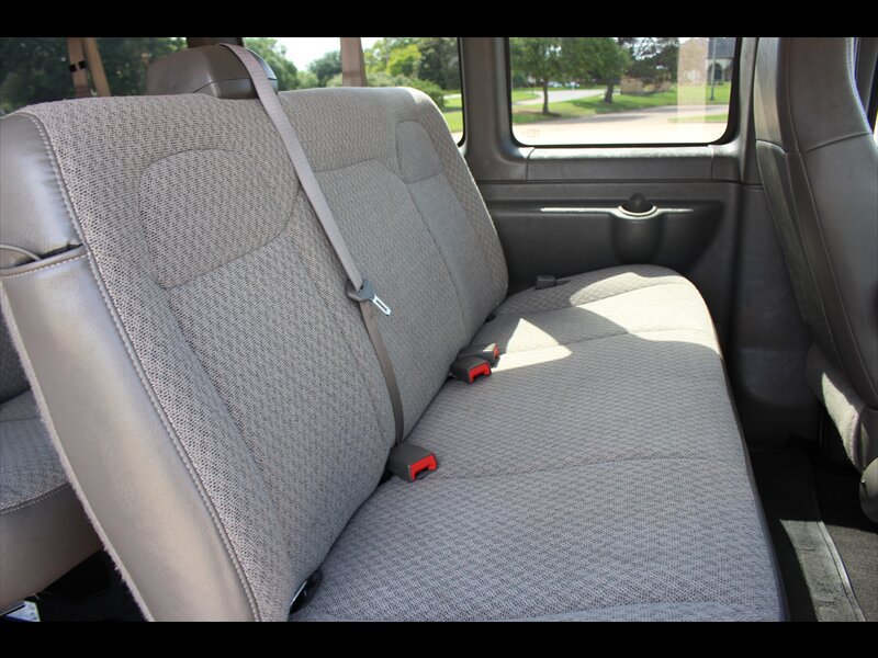 Used 2025 Chevrolet Express 3500 LT w/ LT Preferred Equipment Group RWD image 20
