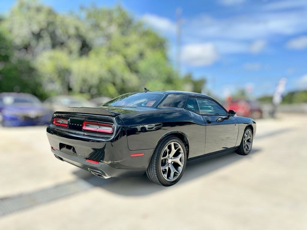 Used 2015 Dodge Challenger R/T Plus RWD image 8