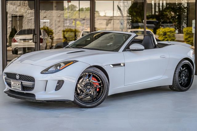 Used 2014 Jaguar F-TYPE Convertible RWD image 2