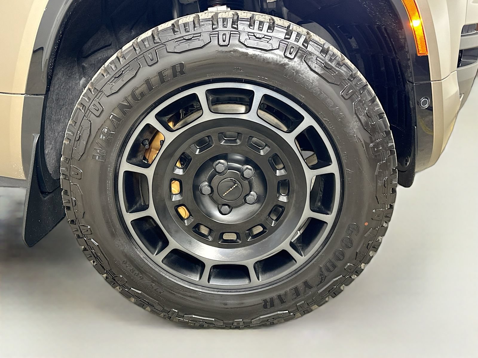 New 2026 Land Rover Defender 110 OCTA AWD/4WD image 11