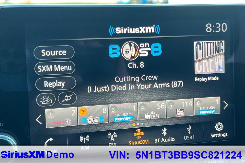 Used 2025 Nissan Rogue SV image 30