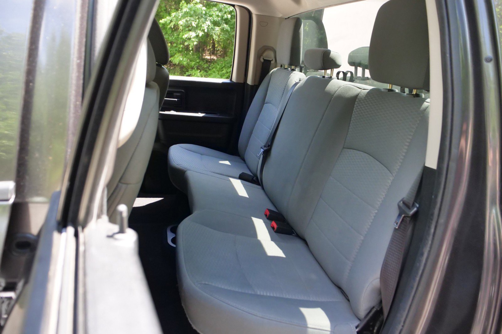 Used 2014 RAM 1500 Express RWD image 19