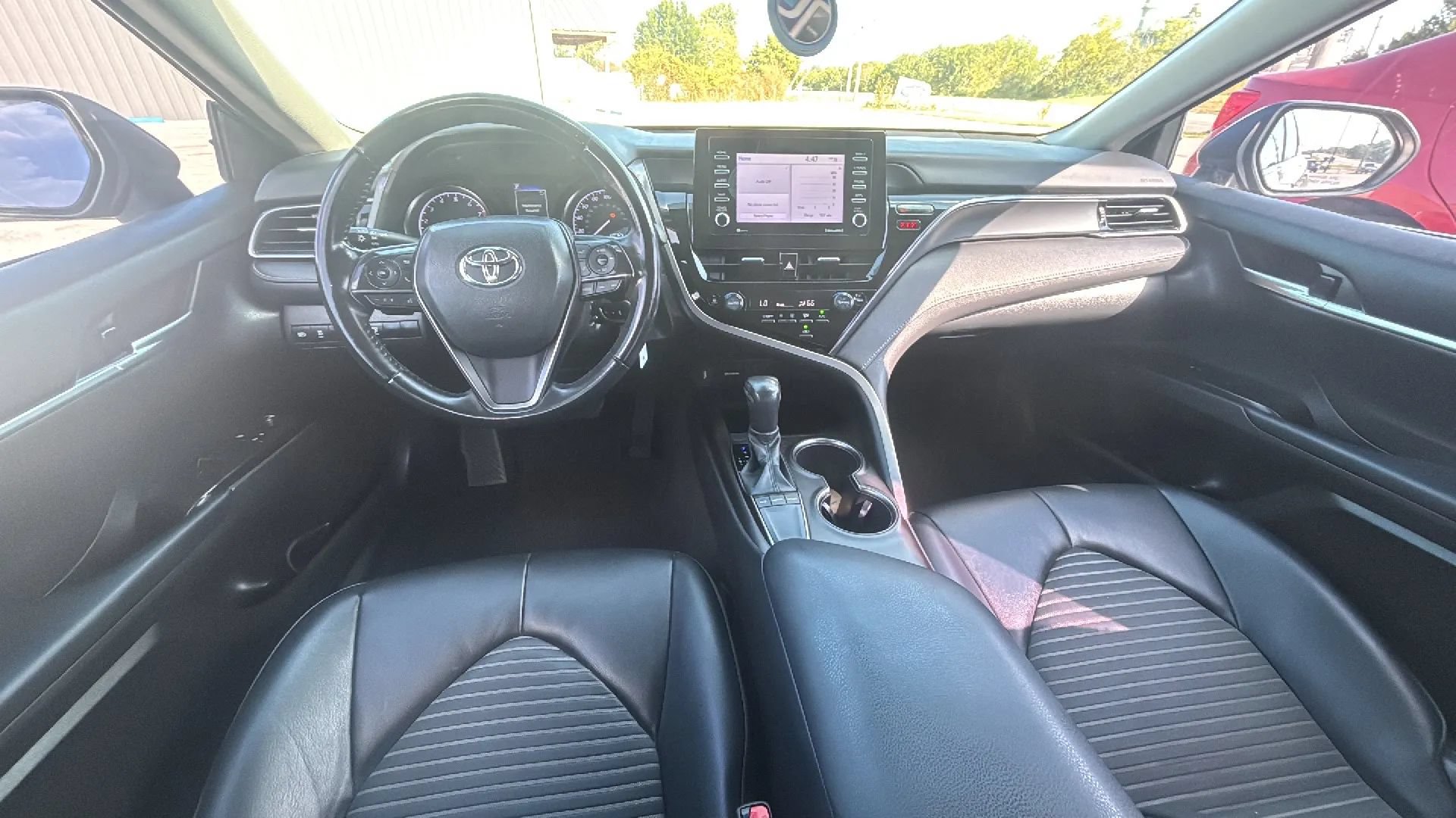 Used 2023 Toyota Camry SE FWD image 25