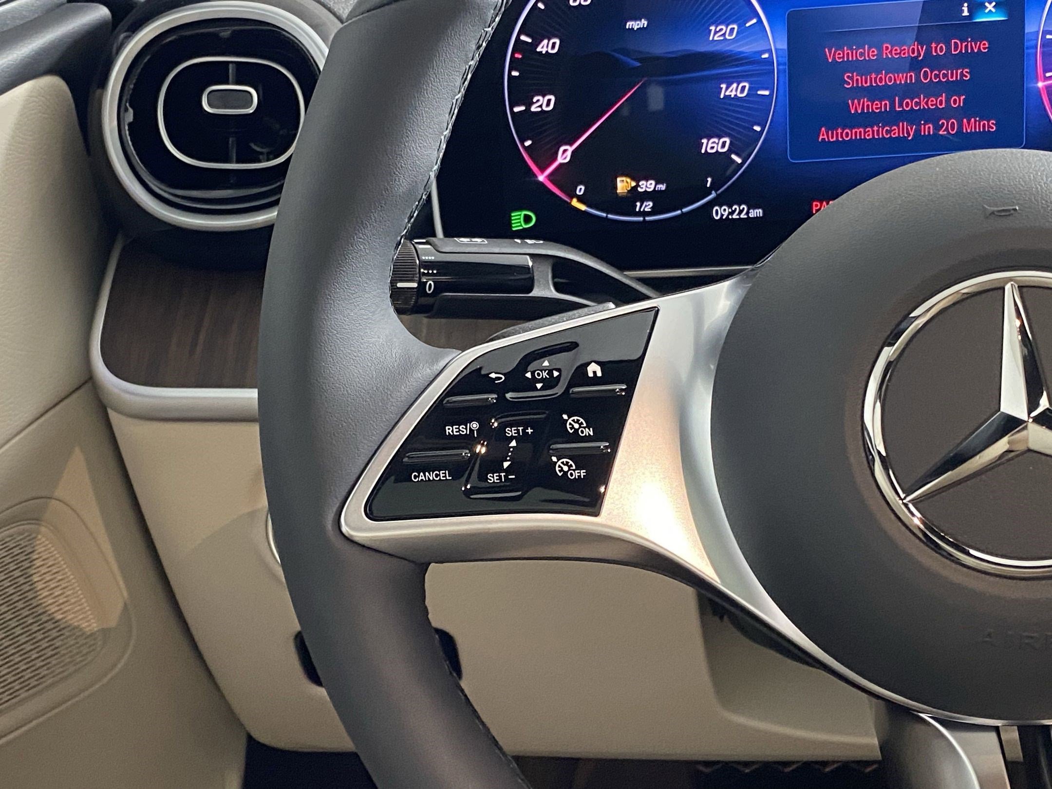 Used 2025 Mercedes-Benz C 300 C 300 image 17