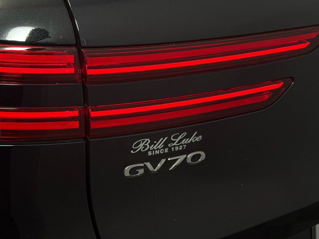 Used 2024 Genesis GV70 3.5T Sport w/ Sport Advanced Package image 14