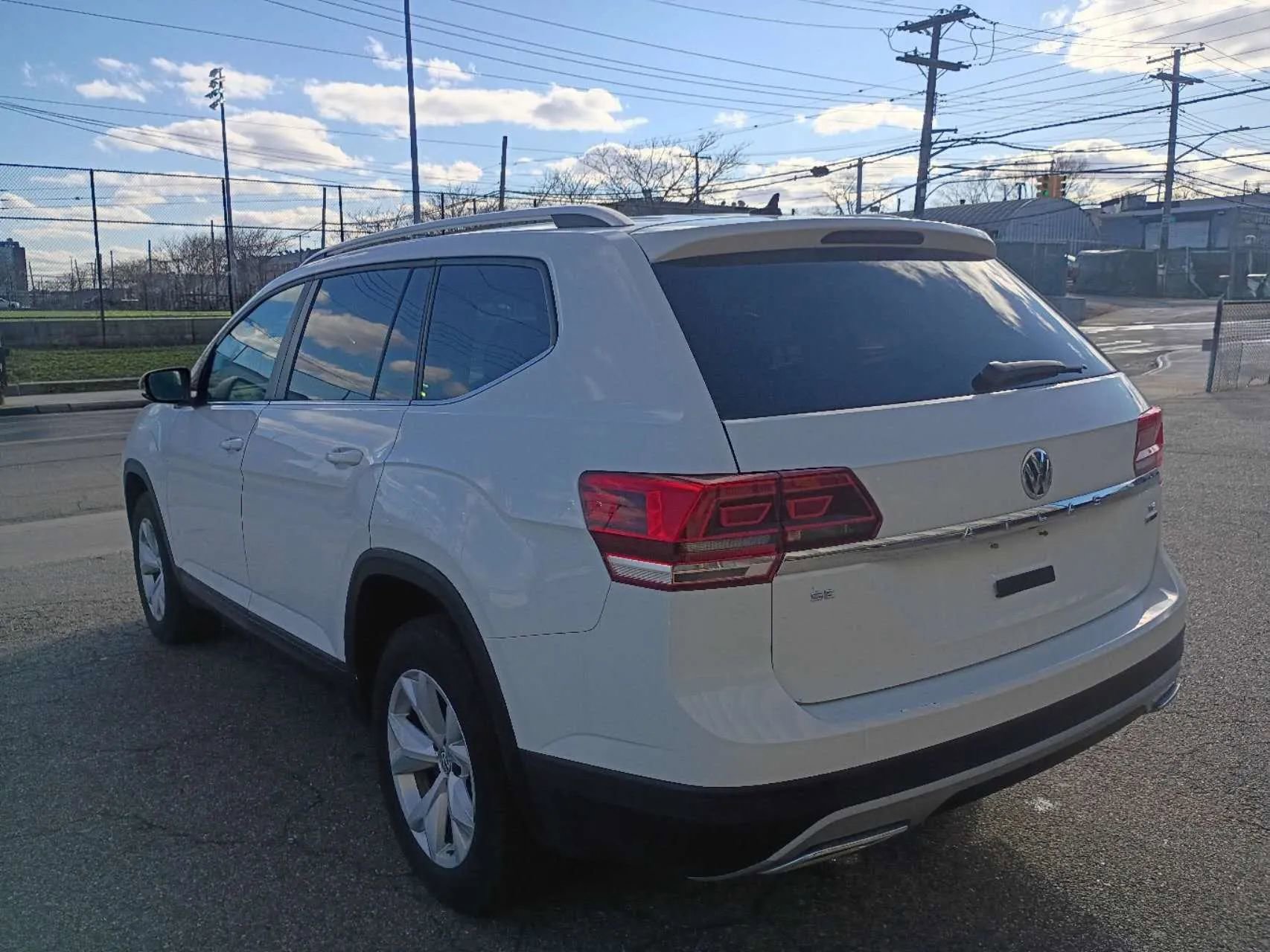 Used 2018 Volkswagen Atlas SE AWD/4WD image 6