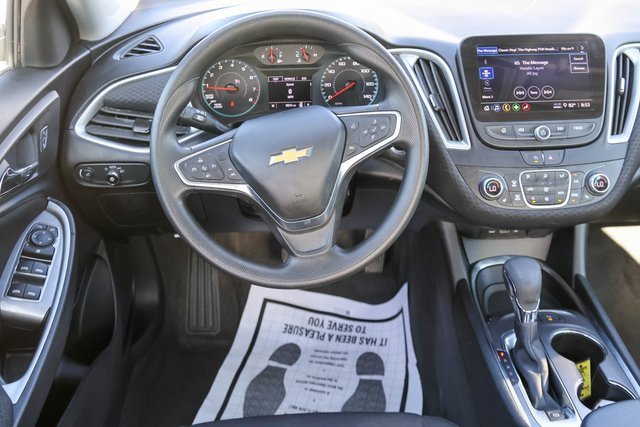 Used 2025 Chevrolet Malibu LT image 18