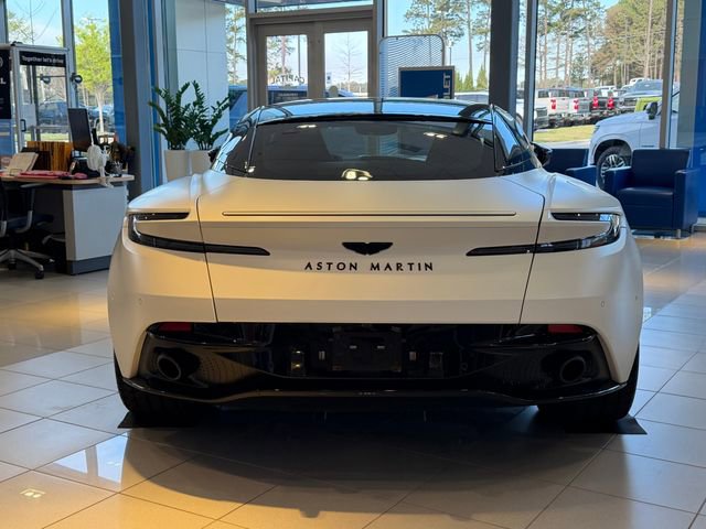 Used 2023 Aston Martin DB11 Coupe RWD image 5