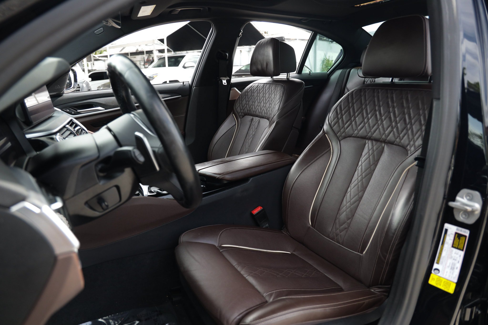 Used 2022 BMW 540i w/ M Sport Package RWD image 9