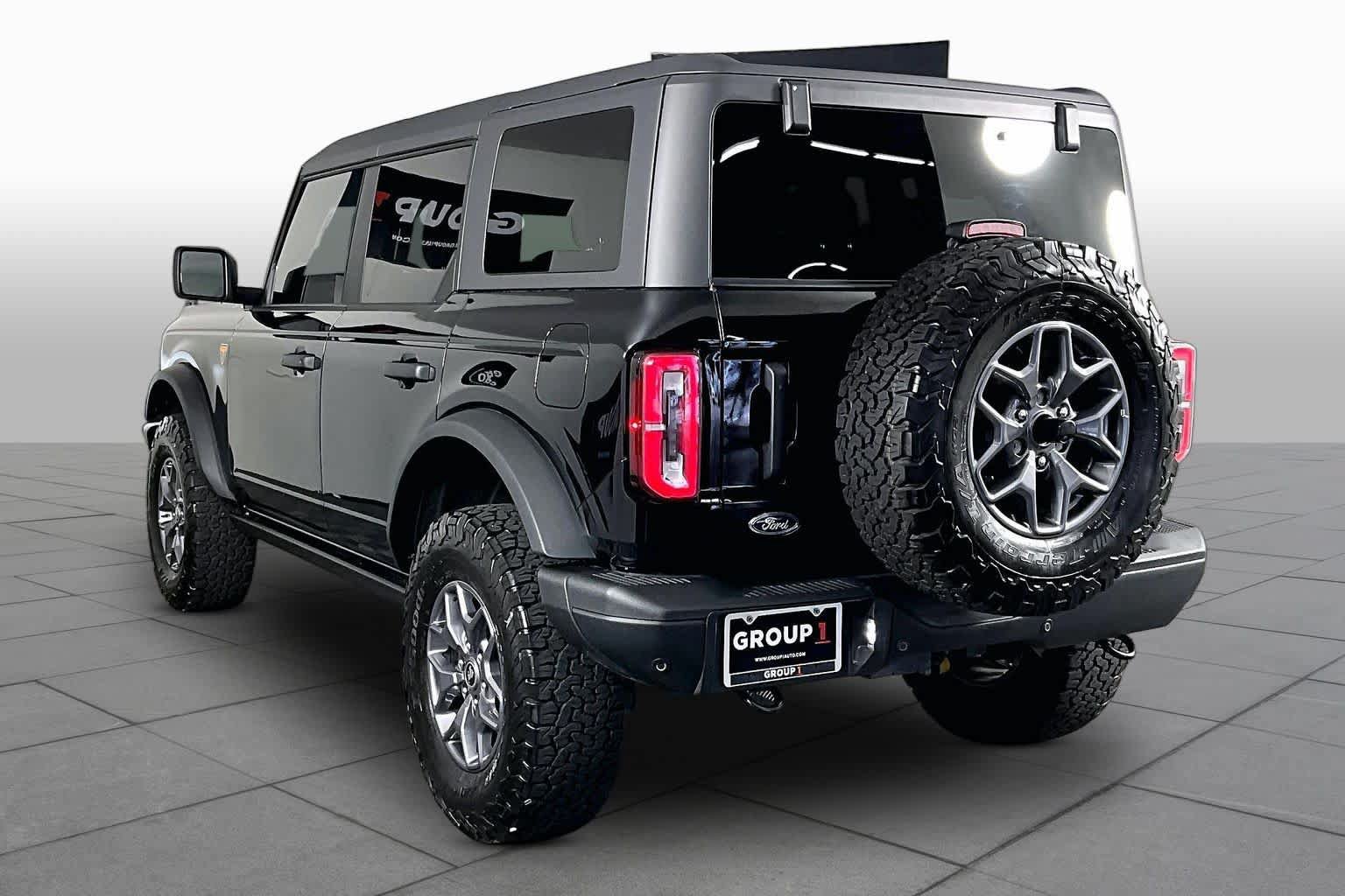 Used 2025 Ford Bronco Badlands AWD/4WD image 11
