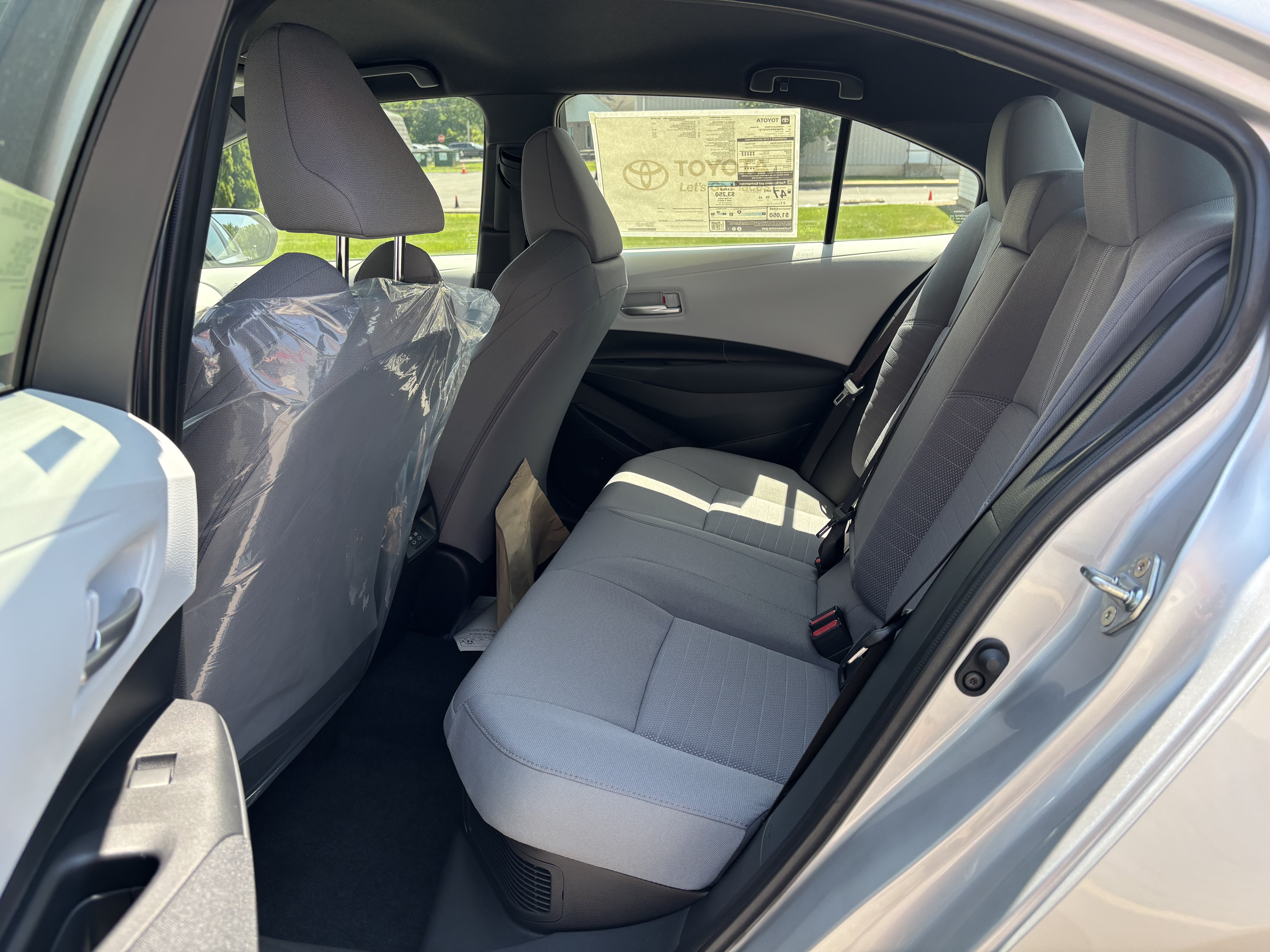 New 2026 Toyota Corolla SE w/ SE Premium Package FWD image 13