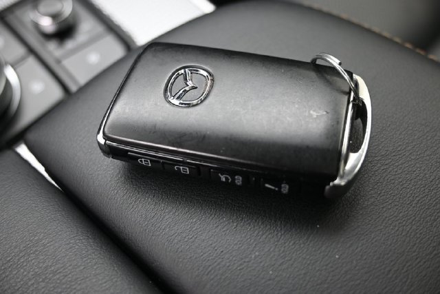 Certified 2024 MAZDA CX-90 3.3 Turbo w/ Premium Plus Pkg AWD/4WD image 13