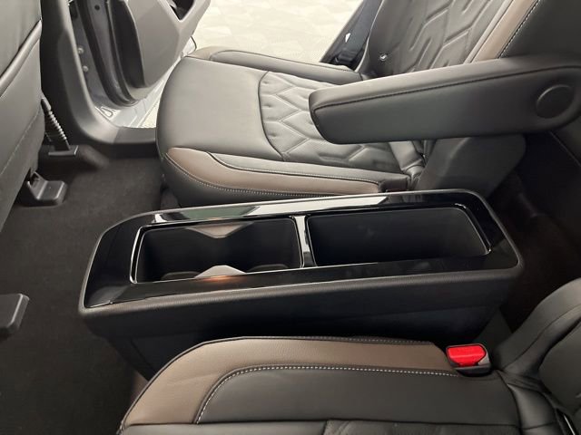 New 2026 Nissan Pathfinder Platinum image 44