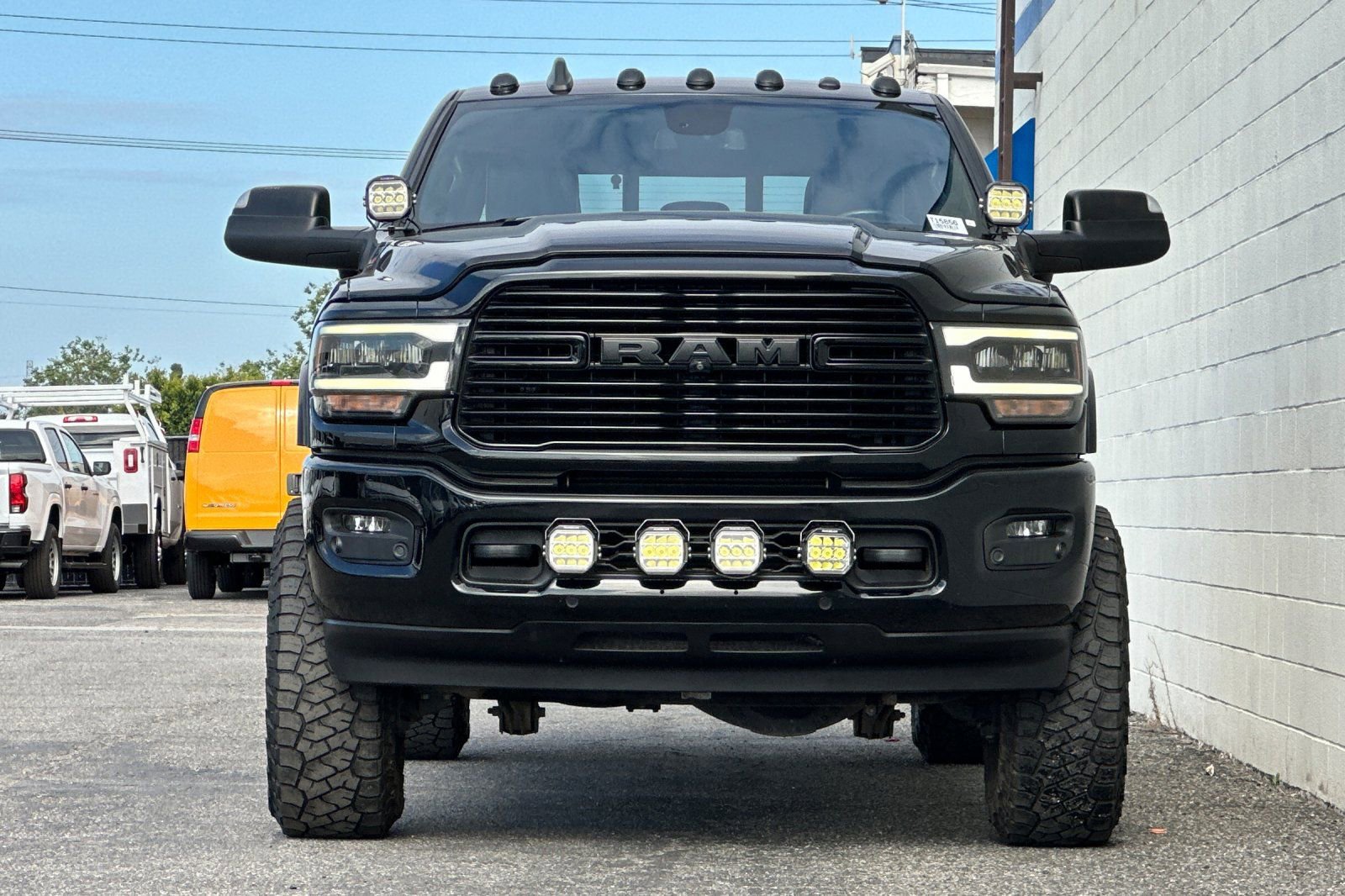 Used 2020 RAM 2500 Laramie w/ Night Edition AWD/4WD image 9