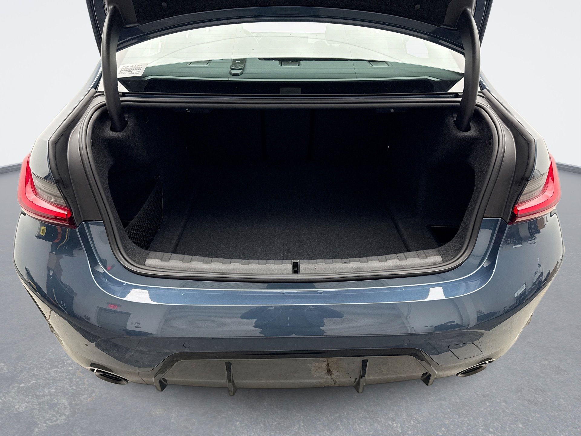 Used 2025 BMW 330i xDrive Sedan w/ M Sport Package image 23