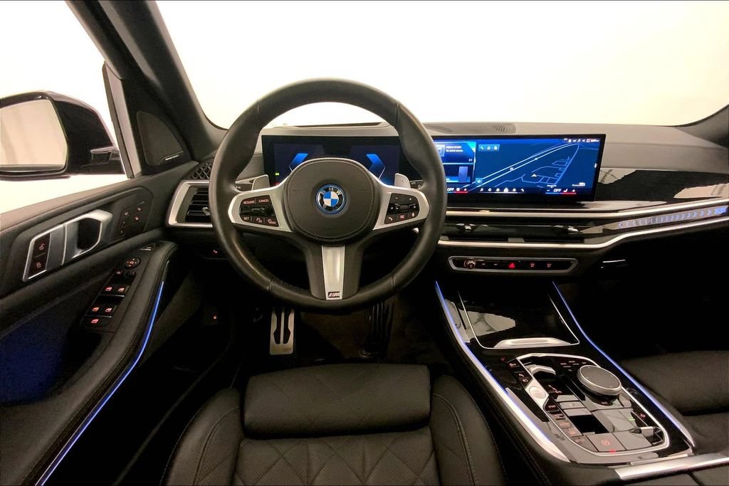 Certified 2024 BMW X5 xDrive50e w/ M Sport Package AWD/4WD image 4