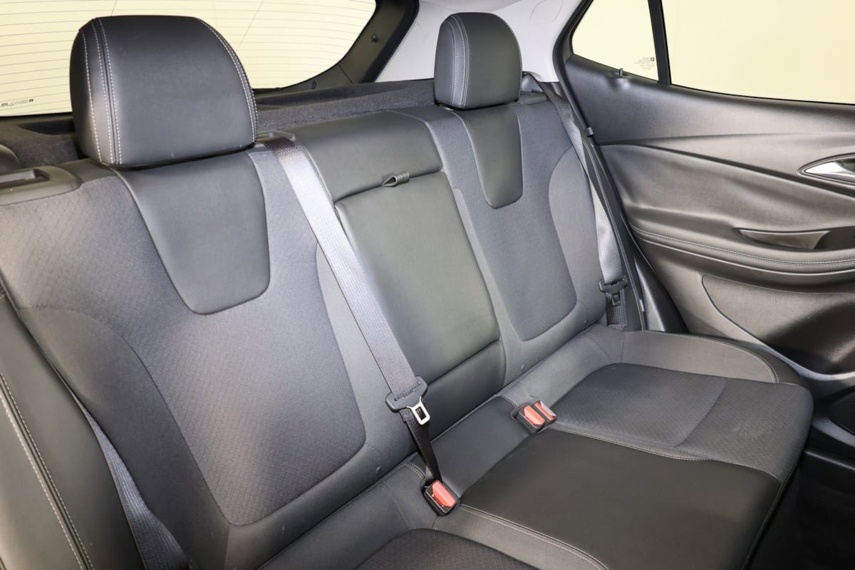 Used 2023 Buick Encore GX Select FWD image 31