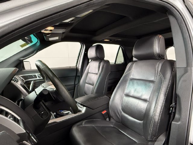 Used 2015 Ford Explorer Sport w/ Equipment Group 401A AWD/4WD image 23