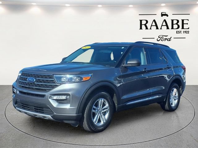 Used 2023 Ford Explorer XLT w/ Equipment Group 202A AWD/4WD image 3