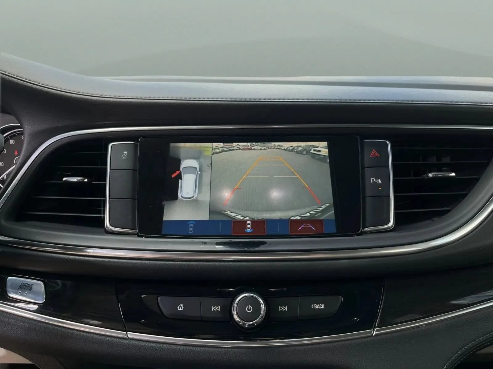 Used 2019 Buick Enclave Essence FWD image 12