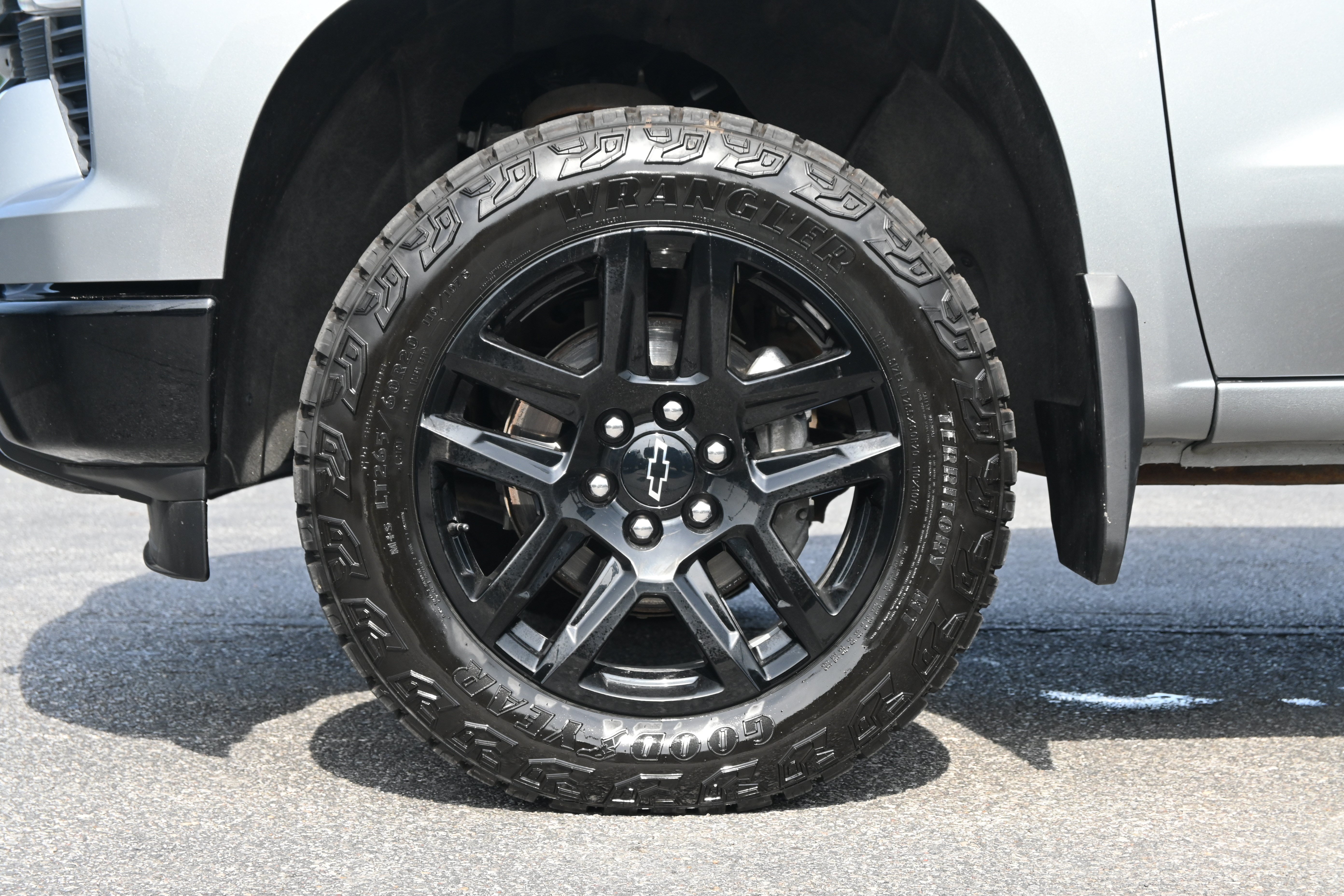 Used 2023 Chevrolet Silverado 1500 LT Trail Boss w/ Protection Package AWD/4WD image 13