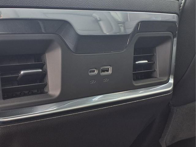 New 2026 GMC Sierra 1500 SLT image 19