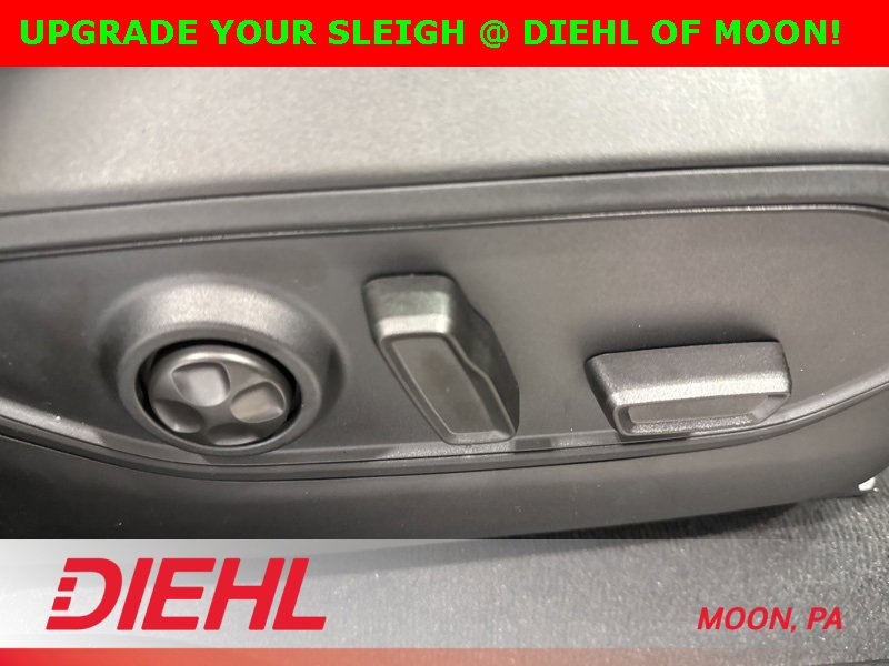 New 2025 Jeep Grand Cherokee Limited w/ Trailer Tow Package image 15