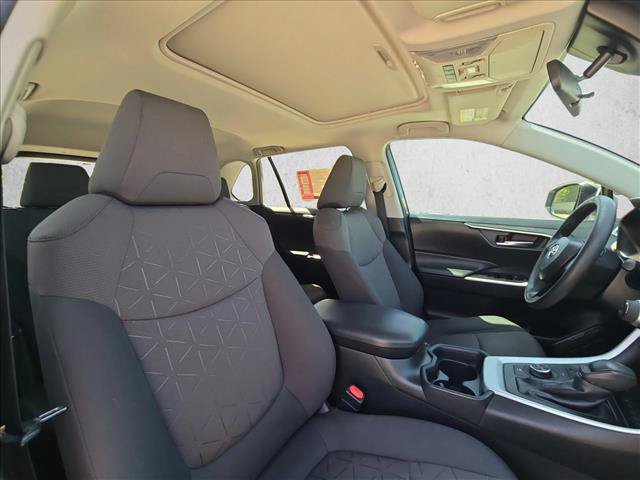 Used 2020 Toyota RAV4 XLE w/ Convenience Package AWD/4WD image 19